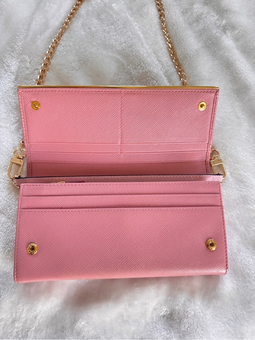 Authentic Prada Pink Saffiano Crossbody Wallet with Gold Chain Strap - Picture 3 of 13